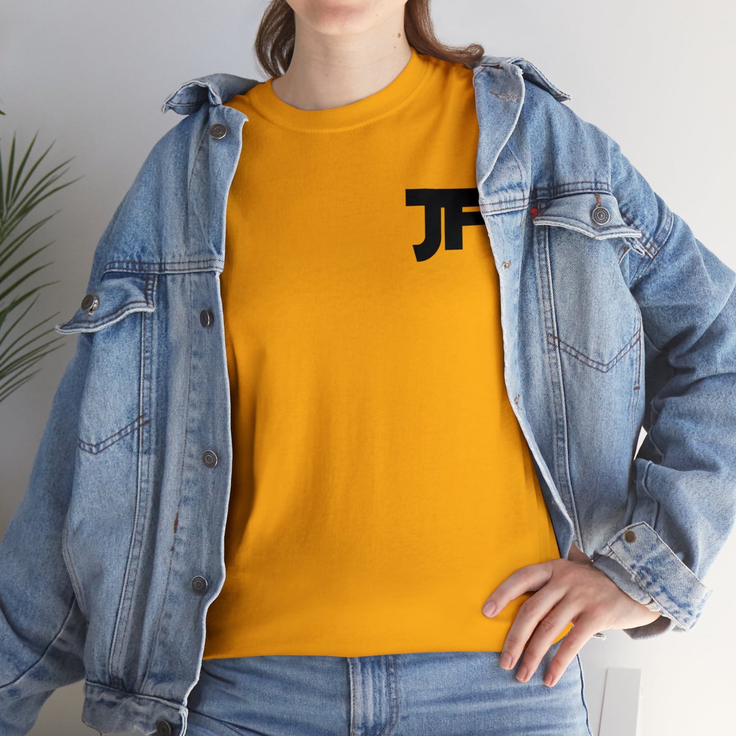 JANUARYS FINEST Unisex Heavy Cotton Tee