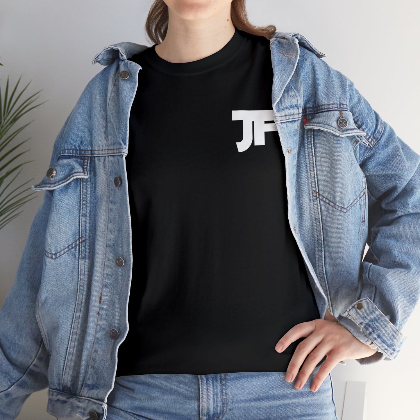 JANUARYS FINEST Unisex Heavy Cotton Tee