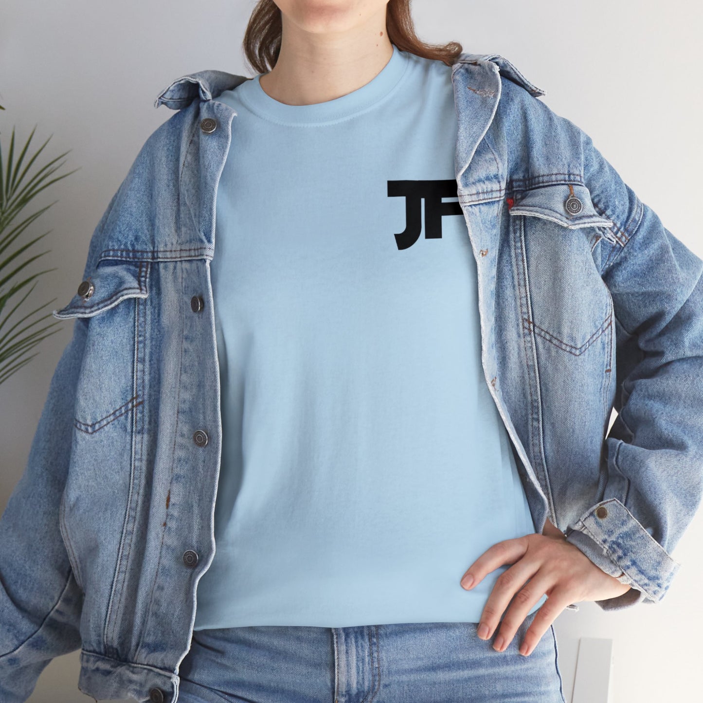 JANUARYS FINEST Unisex Heavy Cotton Tee