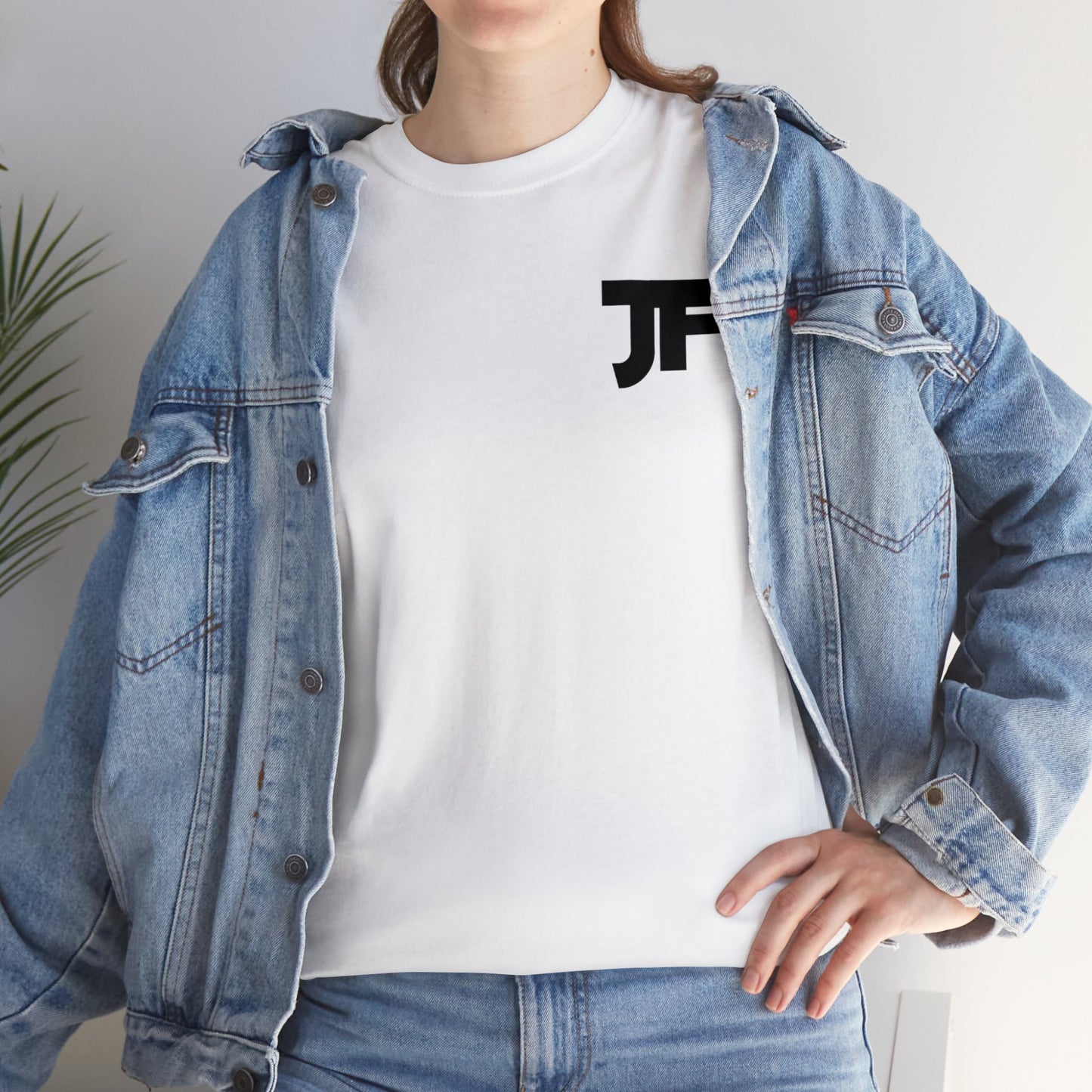 JANUARYS FINEST Unisex Heavy Cotton Tee
