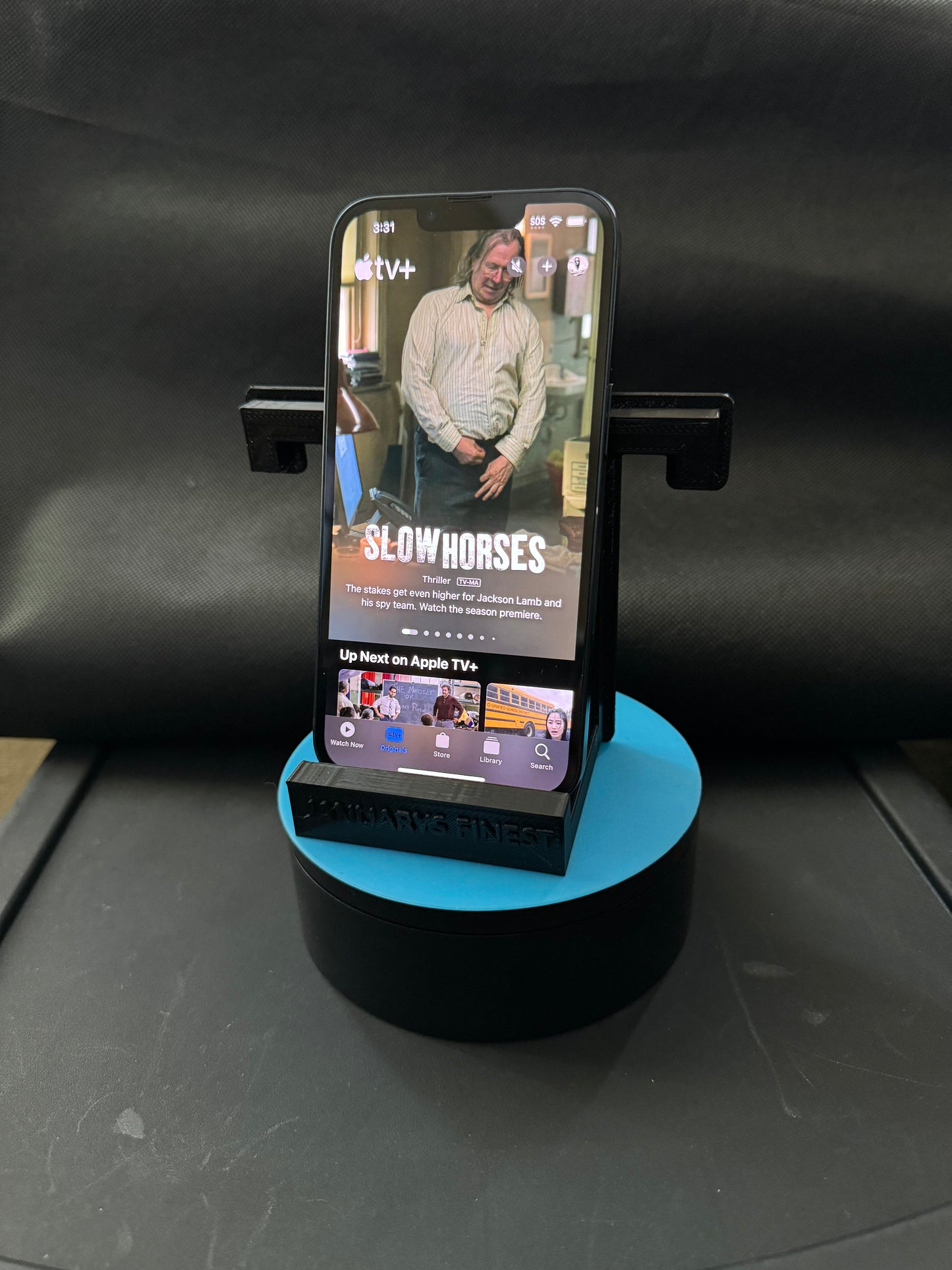 PHONE HOME Januarys Finest table and wall phone holder
