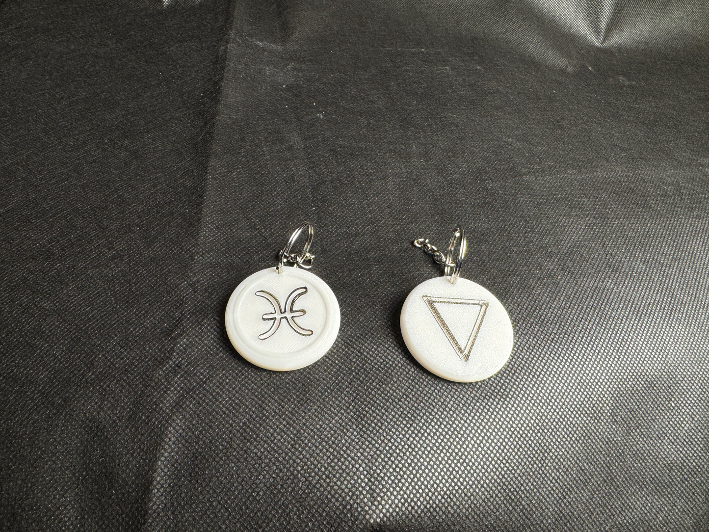 Zodiac Sign Keychains โ Hand-Painted 3D Printed Cosmic Symbols