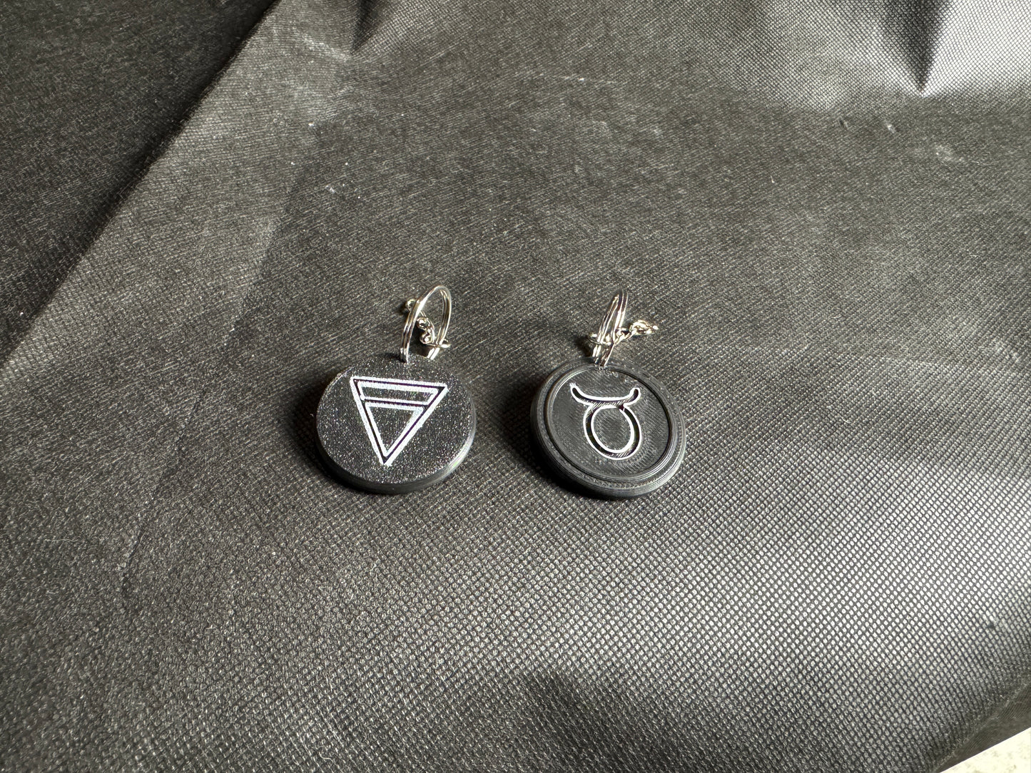 Zodiac Sign Keychains โ Hand-Painted 3D Printed Cosmic Symbols