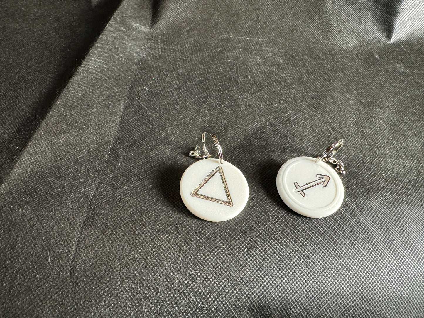 Zodiac Sign Keychains โ Hand-Painted 3D Printed Cosmic Symbols