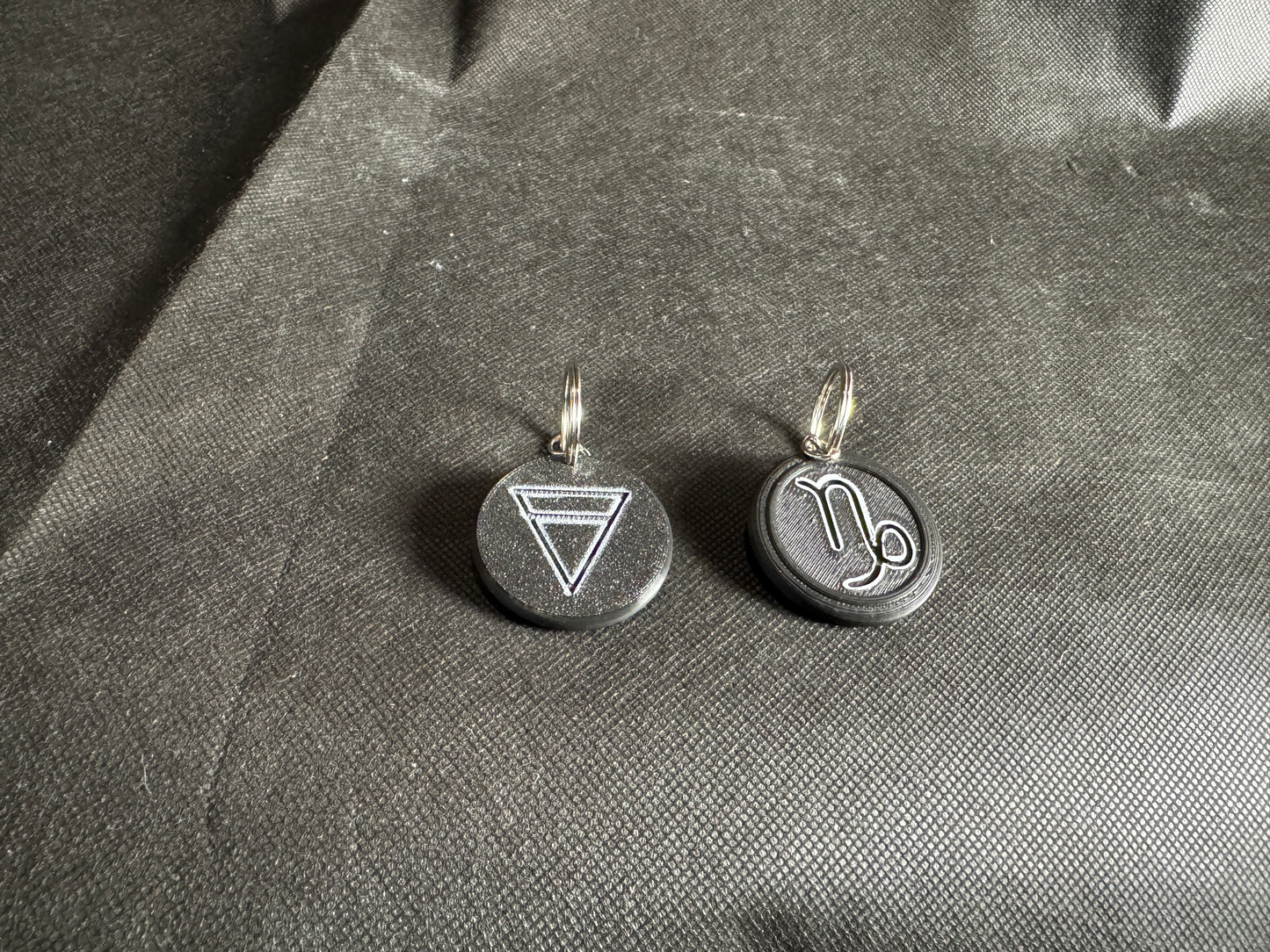 Zodiac Sign Keychains โ Hand-Painted 3D Printed Cosmic Symbols