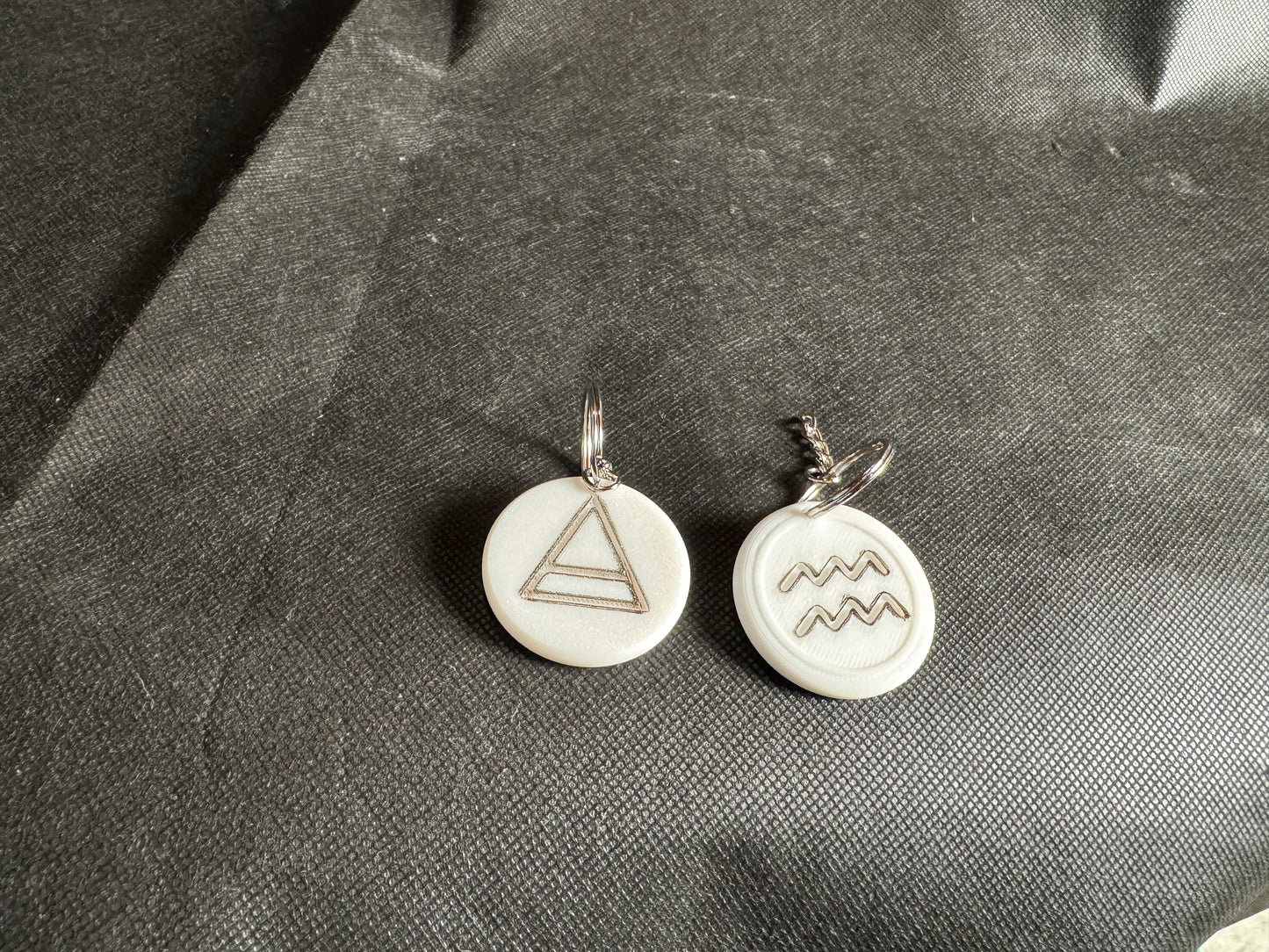 Zodiac Sign Keychains โ Hand-Painted 3D Printed Cosmic Symbols