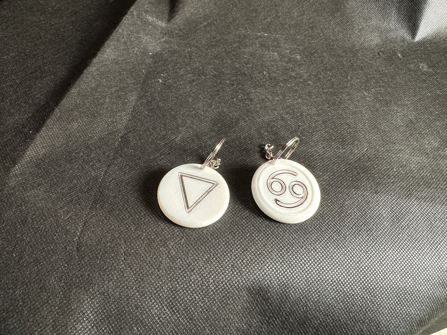 Zodiac Sign Keychains โ Hand-Painted 3D Printed Cosmic Symbols