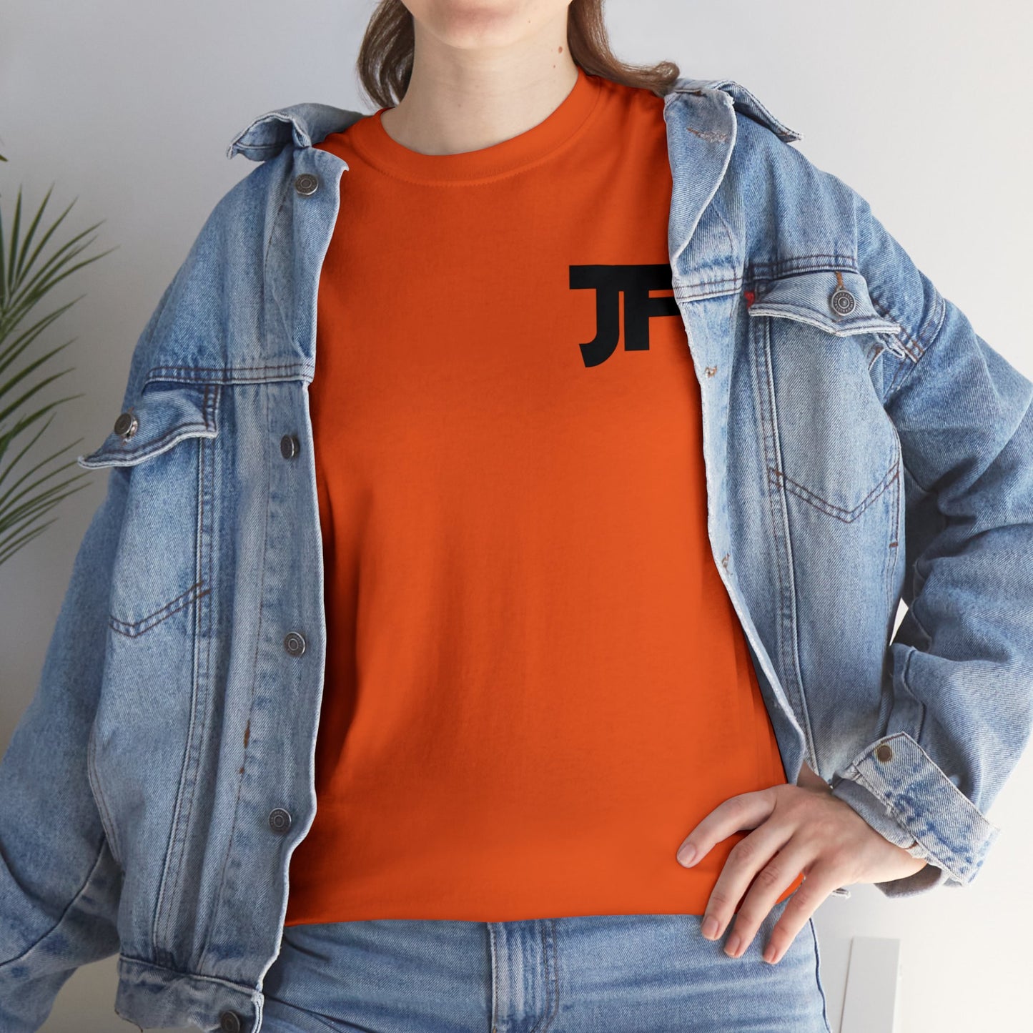JANUARYS FINEST Unisex Heavy Cotton Tee